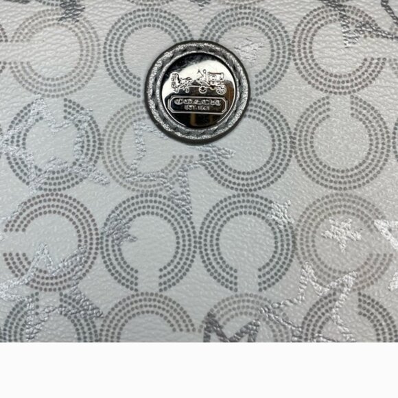 Coach Cosmetic Bag Excellent Used Condition - Picture 6 of 7